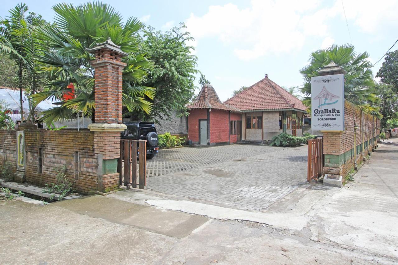 Wisma tamu Reddoorz Near Candi Pawon Borobudur
